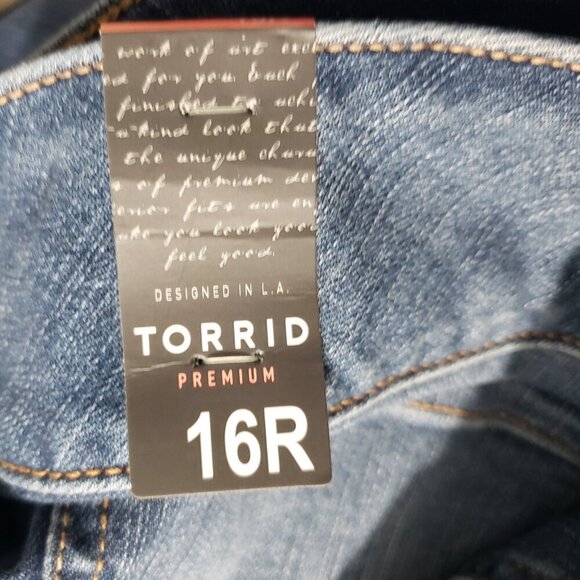 NWT Torrid Jegging Distressed Stretch Women's Size 16 R - Picture 2 of 8